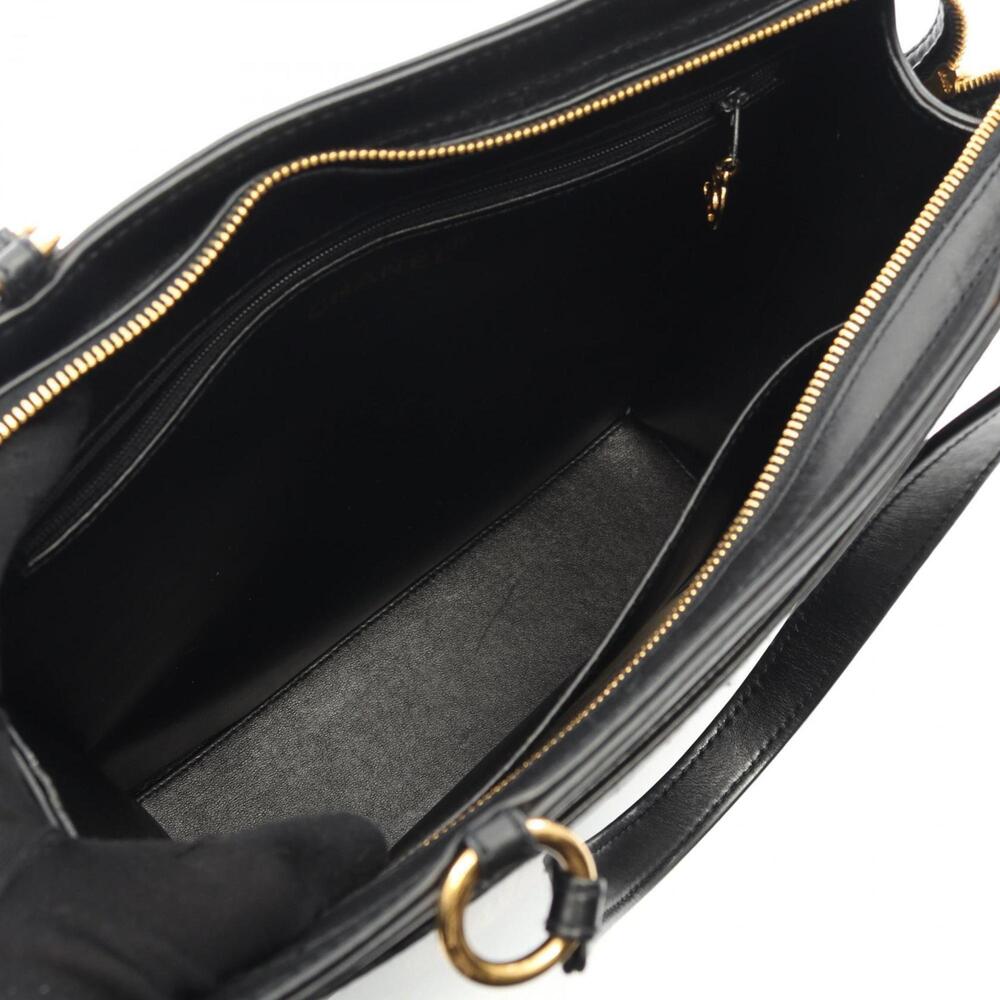 CHANEL Black Lambskin Leather Tote Bag - Picture 3 of 11